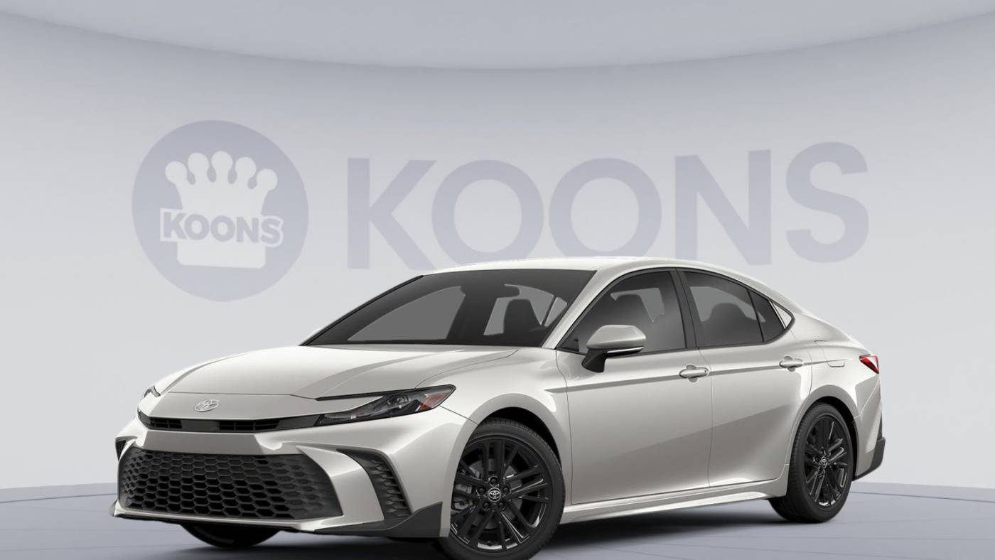 2025 Toyota Camry Hybrid LE — Sedan — 20,567 mi — Vienna, VA