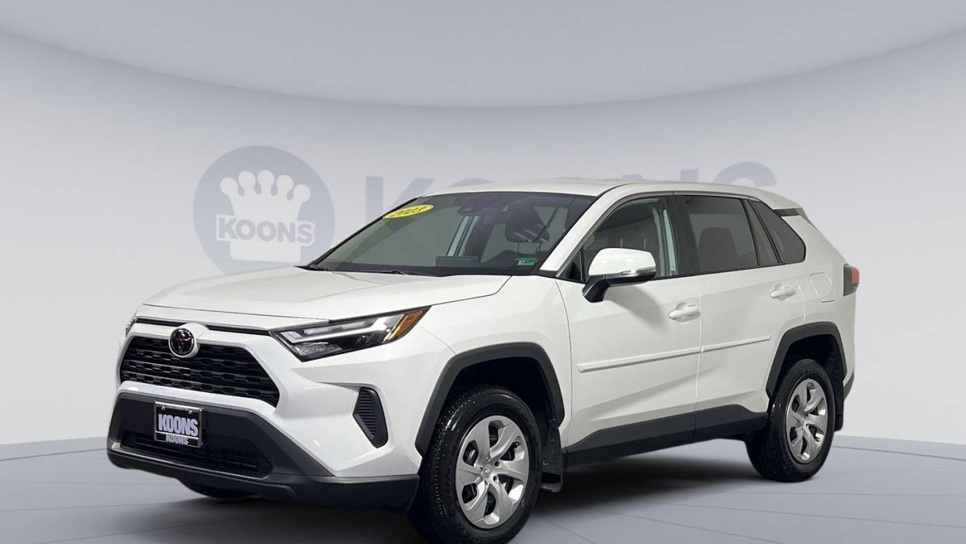 2023 Toyota RAV4 LE — SUV — 3,461 mi — Vienna, VA