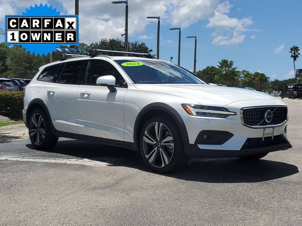 2024 Volvo V60 Cross Country Plus — Wagon — 2,430 mi — Fort Myers, FL