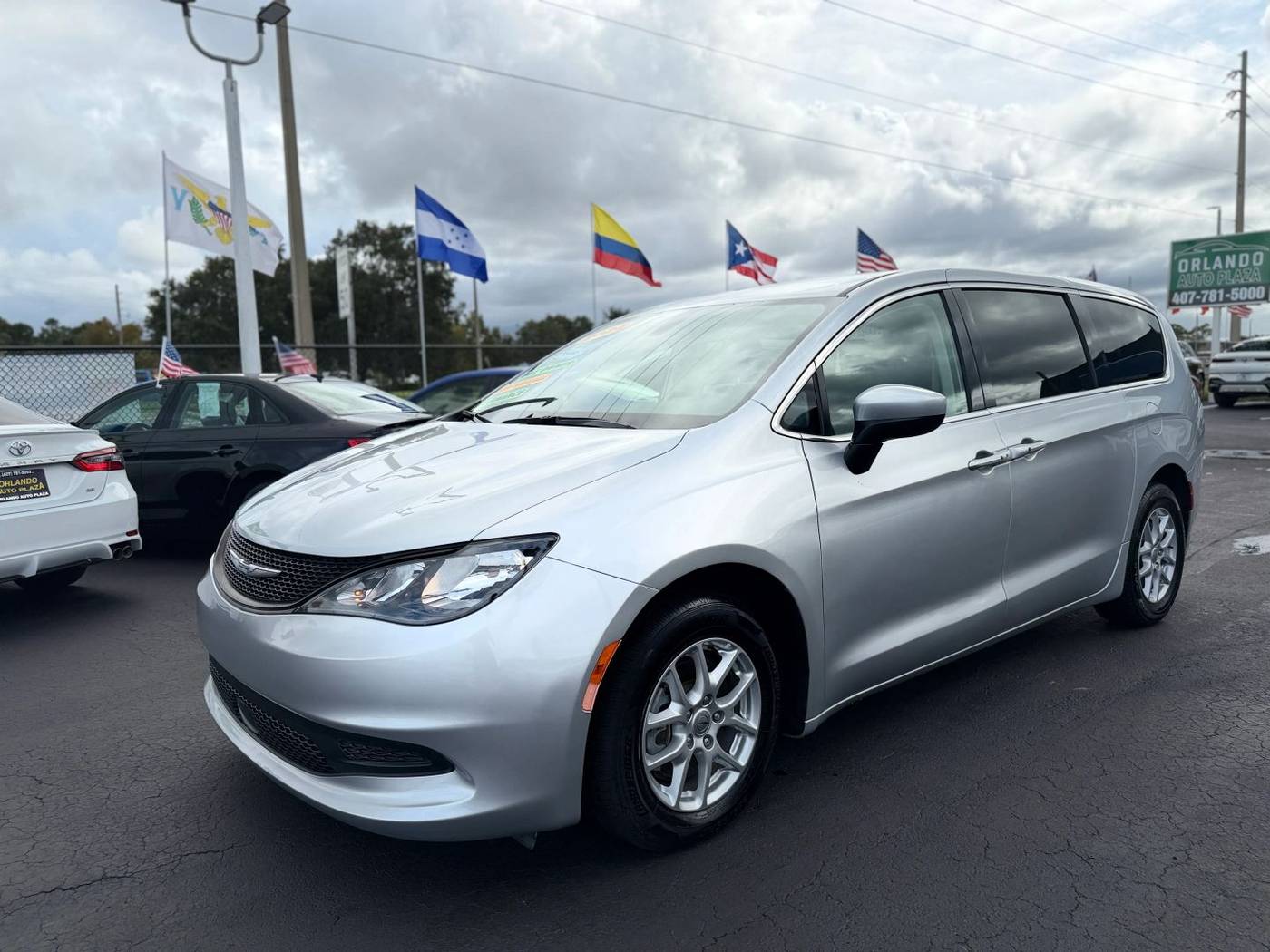 2022 Chrysler Voyager LX — Minivan — 42,776 mi — Orlando, FL