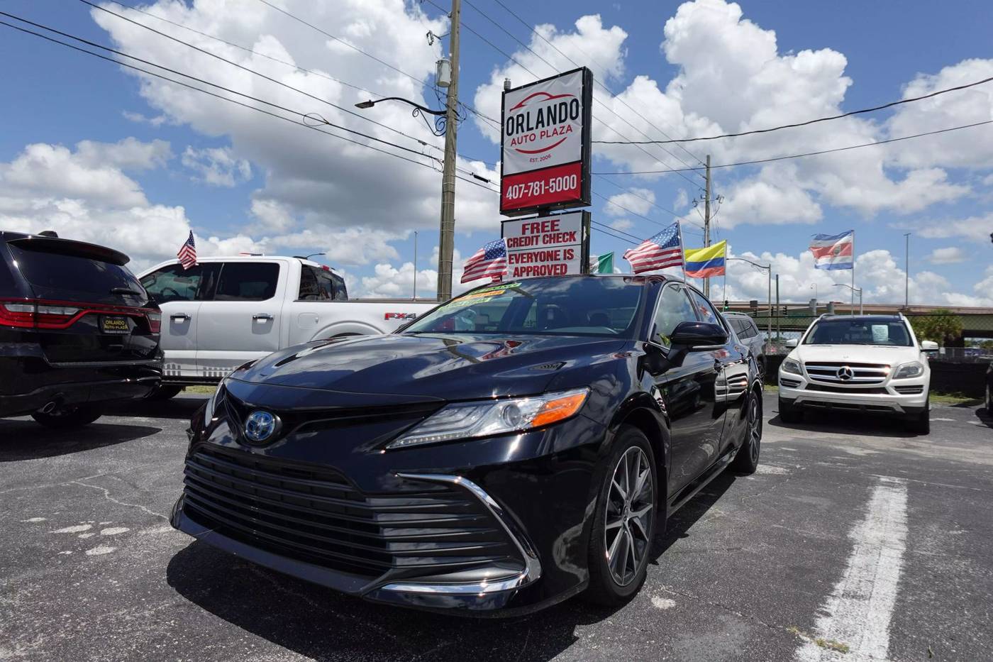 2022 Toyota Camry Hybrid XLE — Sedan — 25,313 mi — Orlando, FL