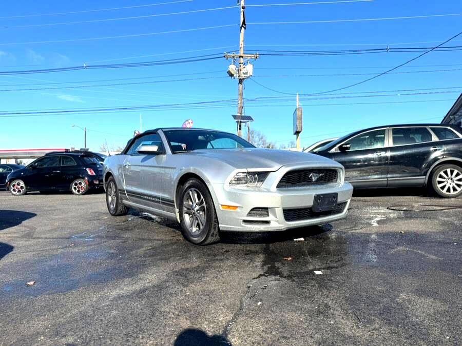 2014 Ford Mustang V6 — Convertible — 69,001 mi — Burlington, NJ
