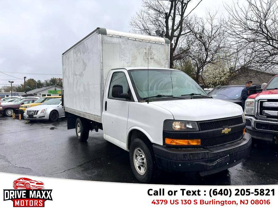 2018 Chevrolet Express Commercial Cutaway 3500 — Chassis Cab Truck — 43,718 mi — Burlington, NJ