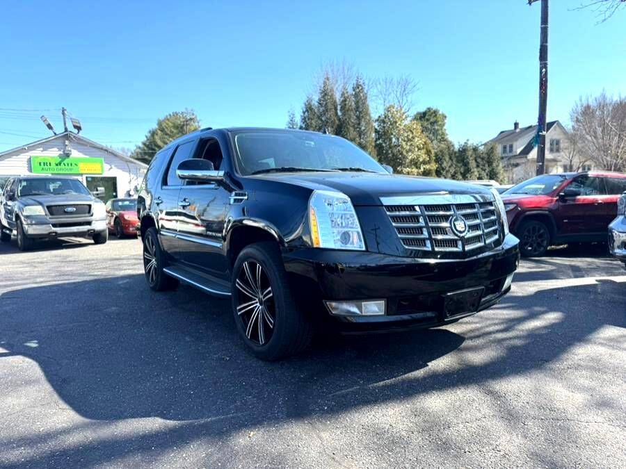 2011 Cadillac Escalade Luxury — SUV — 121,399 mi — Burlington, NJ
