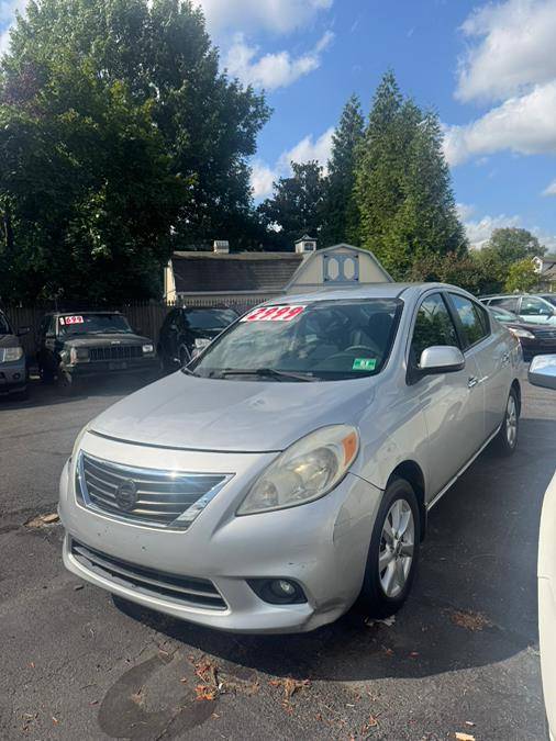 2012 Nissan Versa 1.6 SL — Sedan — 108,000 mi — Burlington, NJ