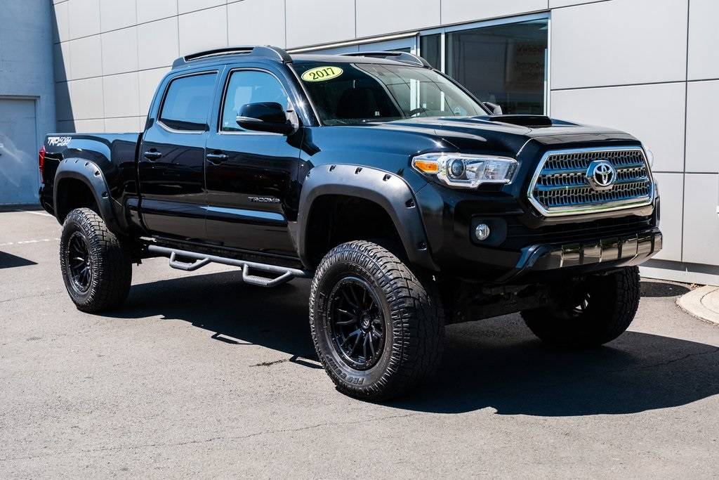 2017 Toyota Tacoma TRD Sport — Pickup Truck — 91,692 mi — Beaverton, OR