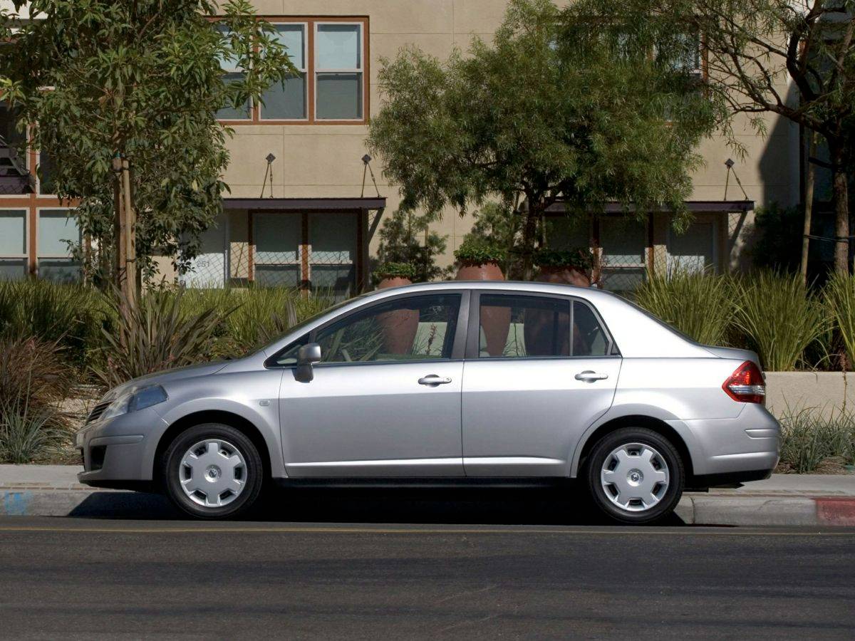 2008 Nissan Versa 1.8 SL — Sedan — 68,903 mi — Beaverton, OR