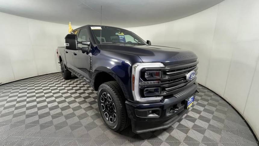2025 Ford Super Duty F-350 Platinum