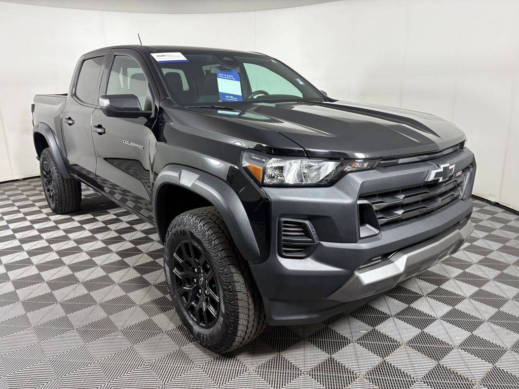2024 Chevrolet Colorado Trail Boss — Pickup Truck — 8,873 mi — Colorado Springs, CO