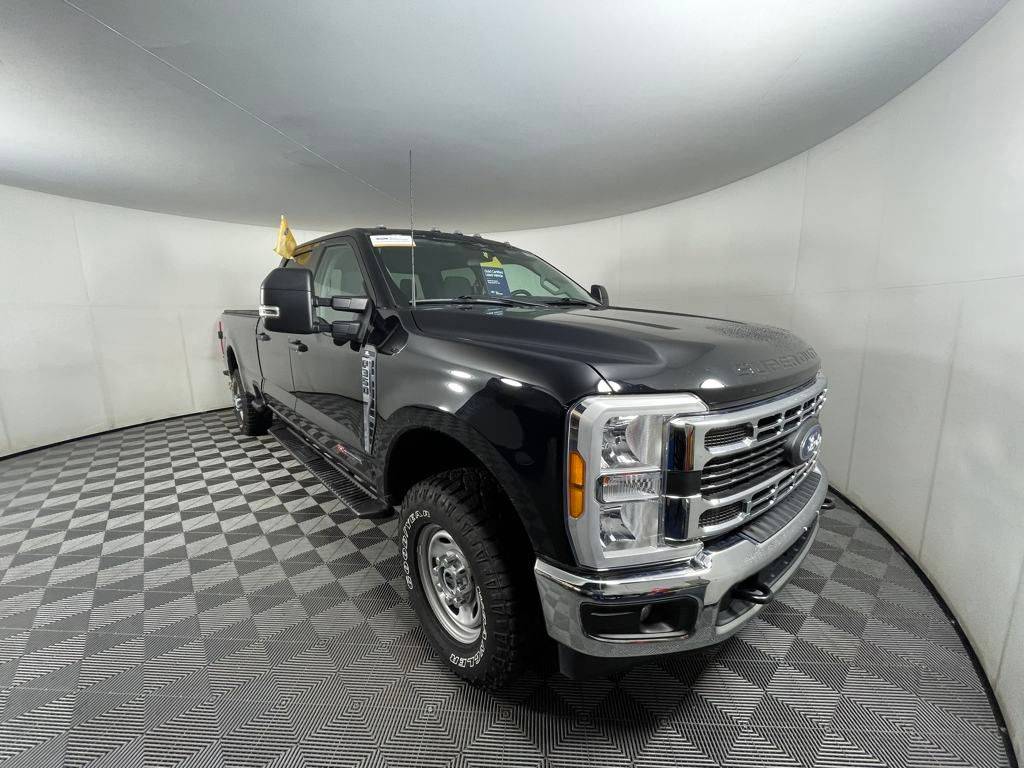 2023 Ford Super Duty F-350 XL — Pickup Truck — 18,355 mi — Colorado Springs, CO