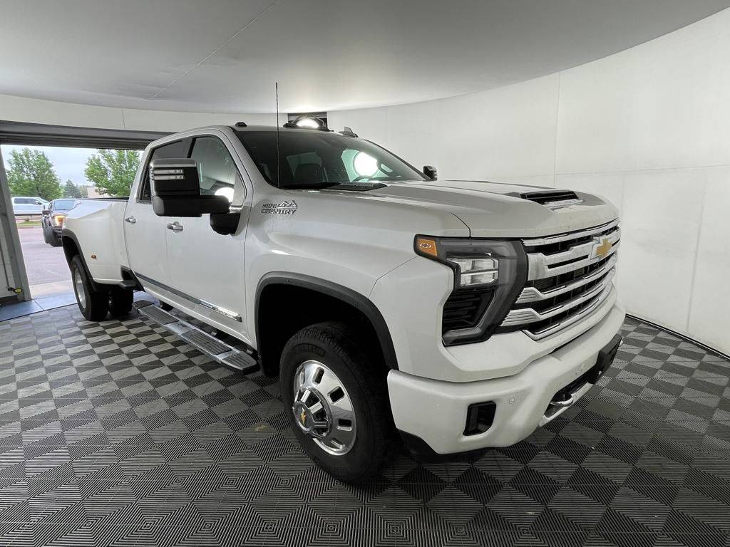 2024 Chevrolet Silverado 3500HD High Country — Pickup Truck — 53,296 mi — Colorado Springs, CO