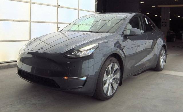 2022 Tesla Model Y Long Range — SUV — 32,315 mi — Victoria, TX