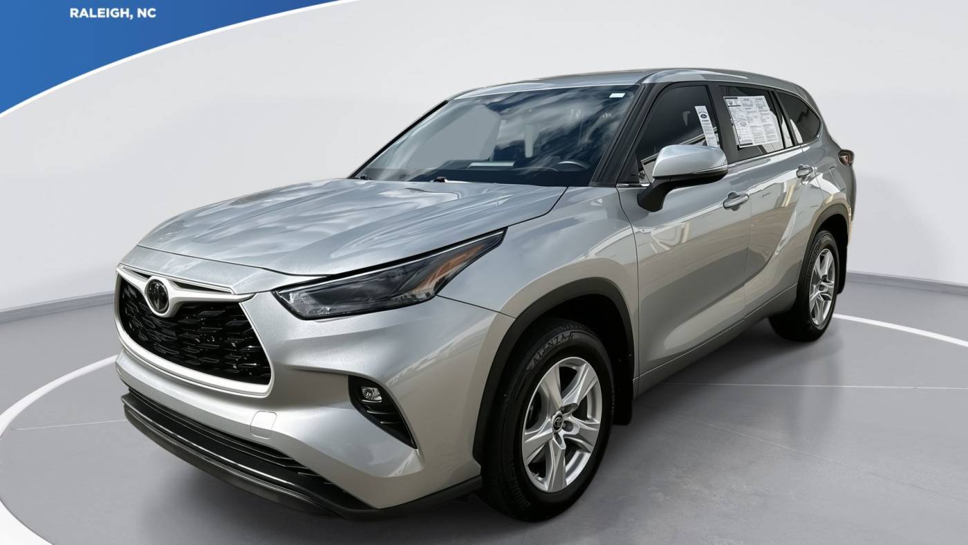 2024 Toyota Highlander LE — SUV — 26,120 mi — Raleigh, NC