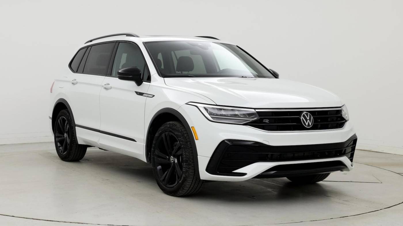 2024 Volkswagen Tiguan SE R-Line Black — SUV — 13,741 mi — Warrensville Heights, OH