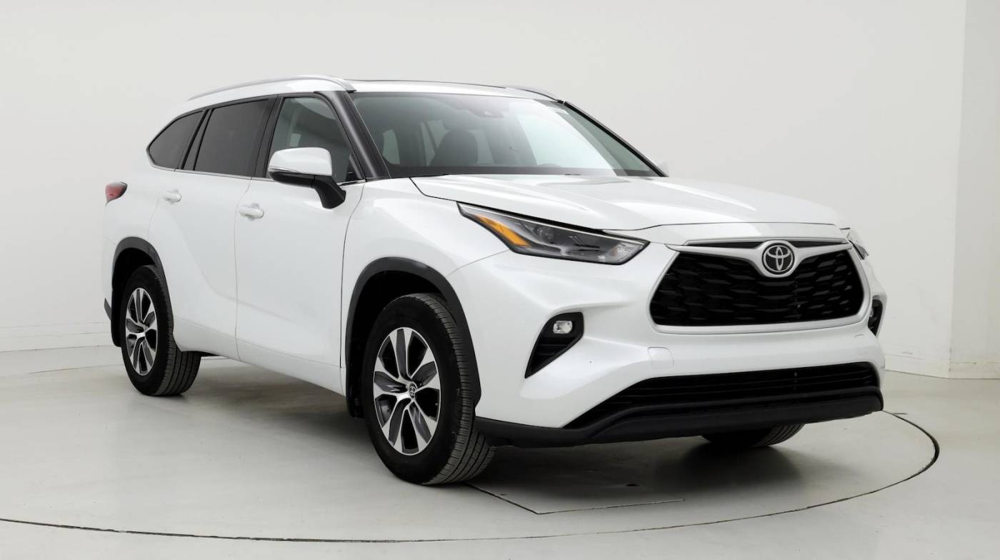 2022 Toyota Highlander XLE — SUV — 22,669 mi — Warrensville Heights, OH