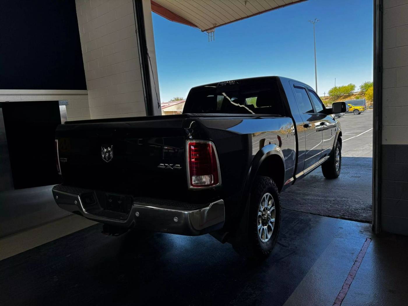 Thumbnail 3