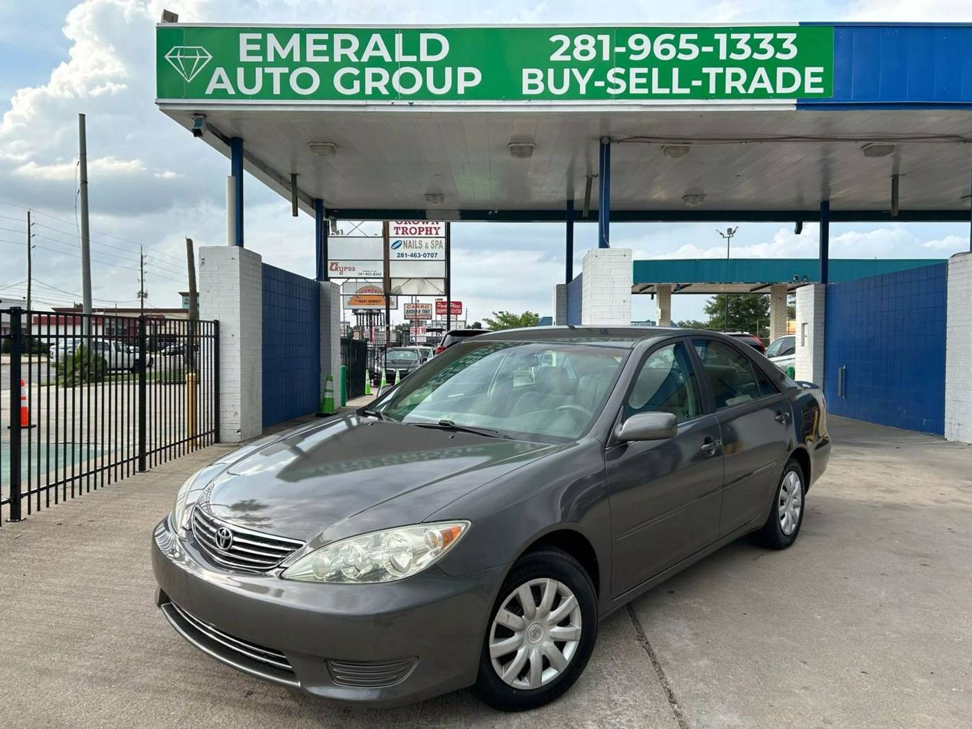 2005 Toyota Camry LE — Sedan — 48,106 mi — Houston, TX