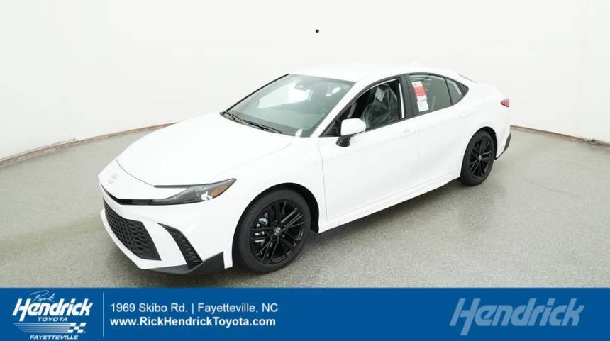 2025 Toyota Camry SE — Sedan — 2,743 mi — Fayetteville, NC