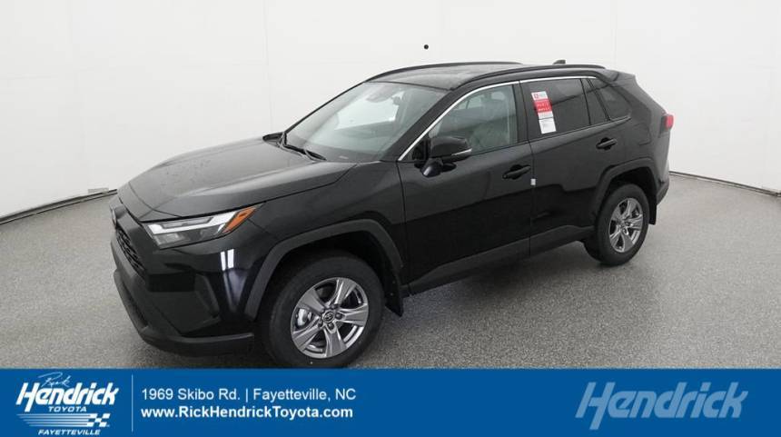 2025 Toyota RAV4 XLE — SUV — 5,555 mi — Fayetteville, NC
