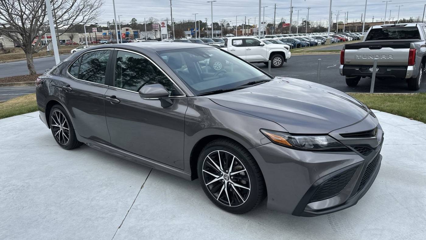 2022 Toyota Camry SE — Sedan — 57,513 mi — Fayetteville, NC