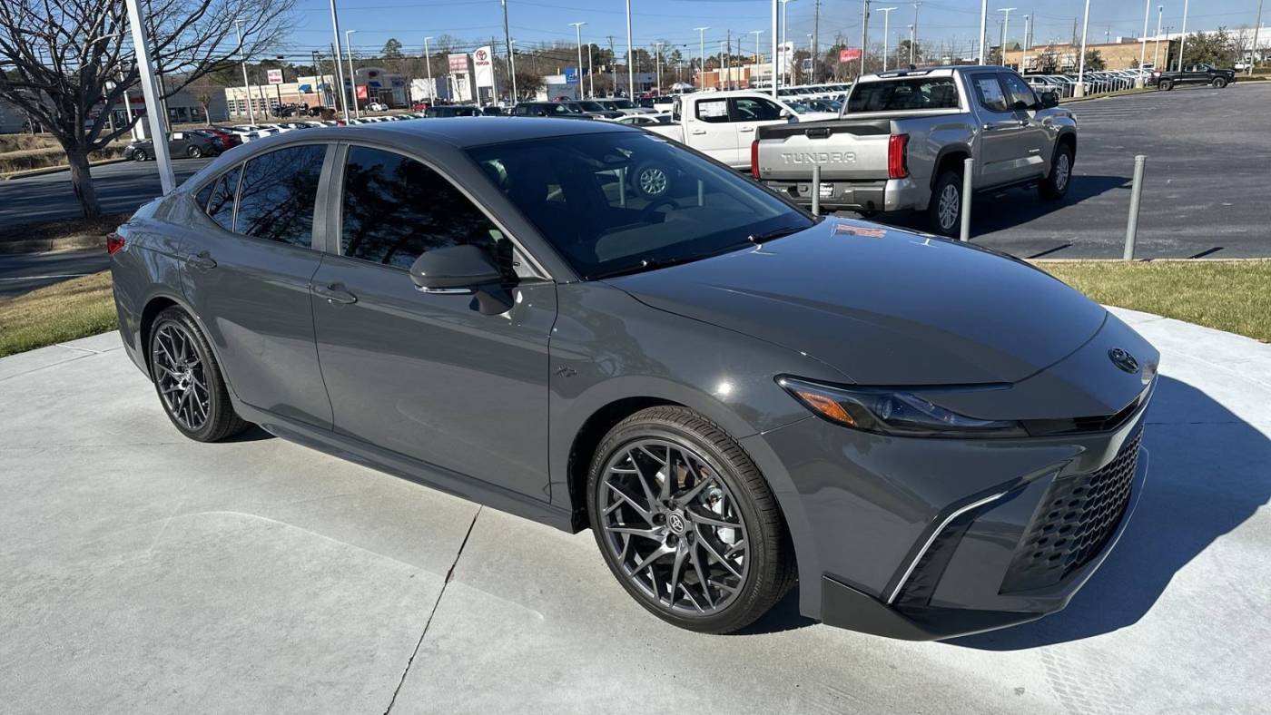 2025 Toyota Camry SE — Sedan — 5,739 mi — Fayetteville, NC