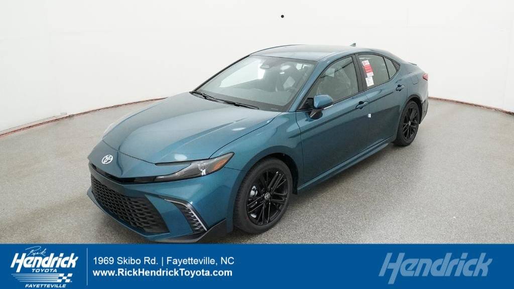 2025 Toyota Camry Hybrid SE — Sedan — 5,000 mi — Fayetteville, NC