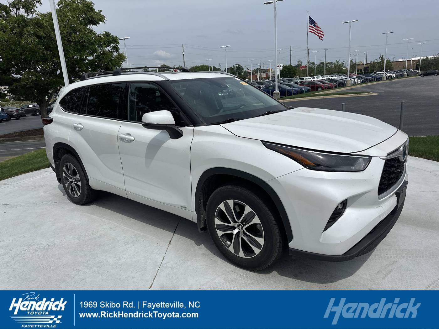 2022 Toyota Highlander Hybrid XLE — SUV — 50,069 mi — Fayetteville, NC