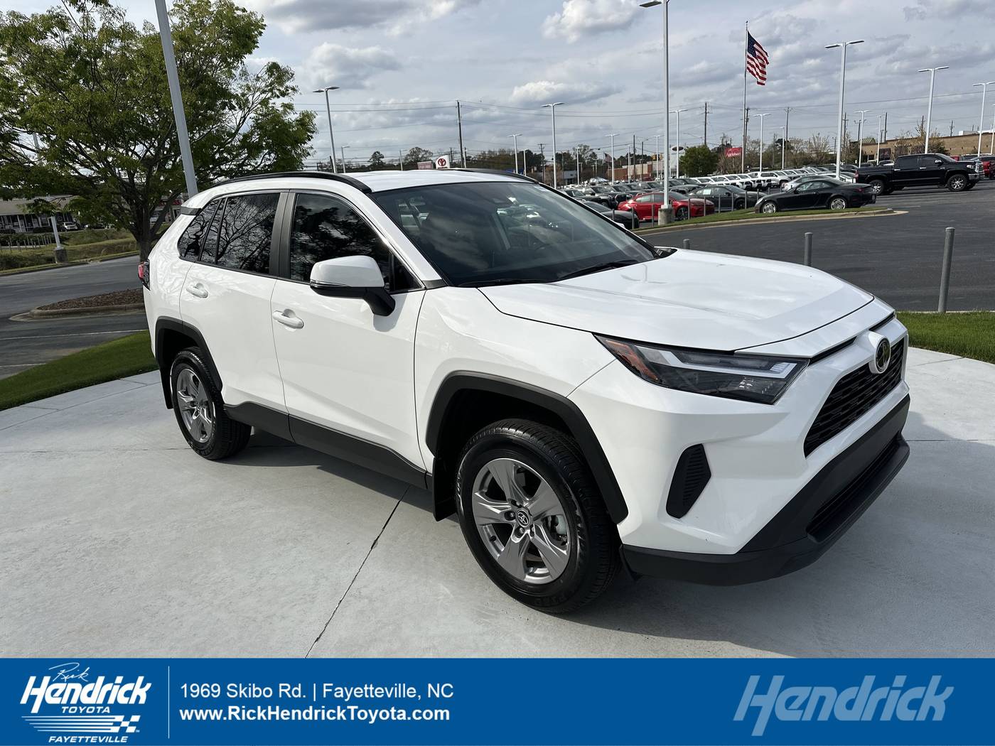 2025 Toyota RAV4 XLE — SUV — 2,506 mi — Fayetteville, NC