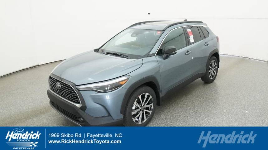 2025 Toyota Corolla Cross XLE