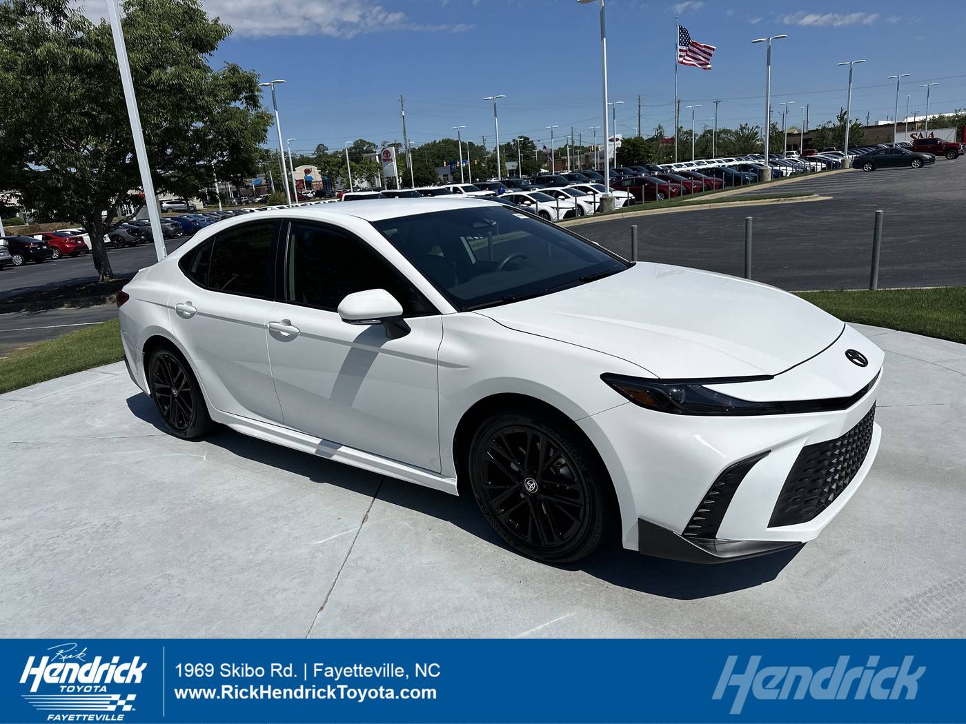 2025 Toyota Camry SE — Sedan — 8,942 mi — Fayetteville, NC
