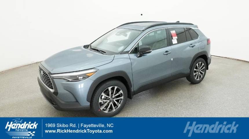 2025 Toyota Corolla Cross XLE