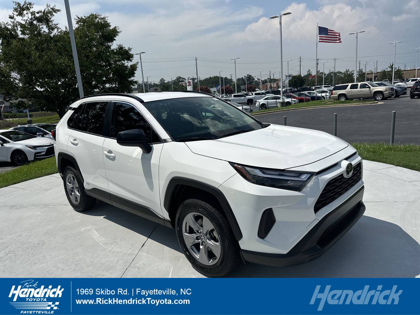 2025 Toyota RAV4 XLE — SUV — 5,000 mi — Fayetteville, NC