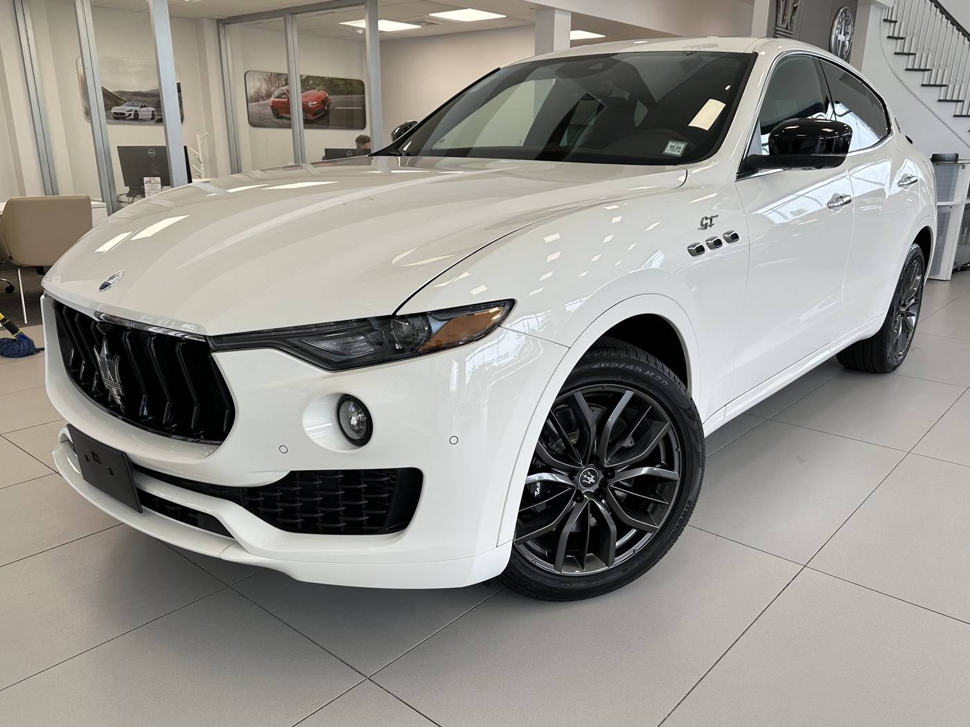 2024 Maserati Levante GT Ultima
