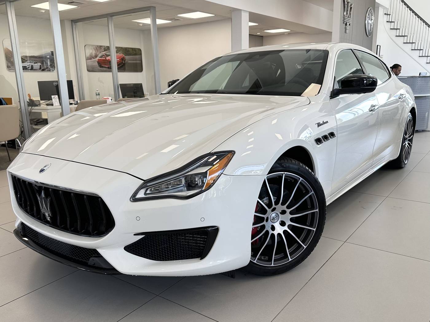 2024 Maserati Quattroporte Modena Ultima Q4 — Sedan — 34 mi — Great Neck, NY