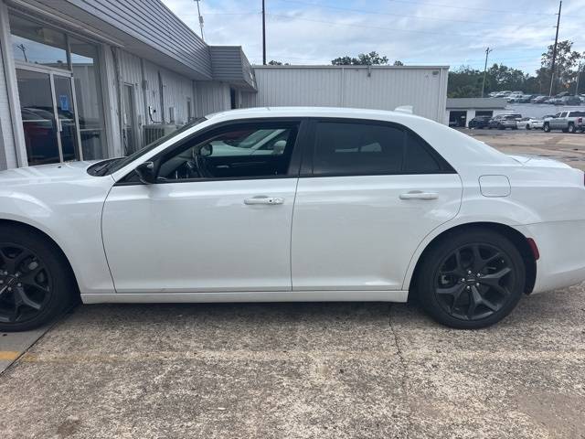 2022 Chrysler 300 Touring — Sedan — 41,102 mi — Jasper, AL
