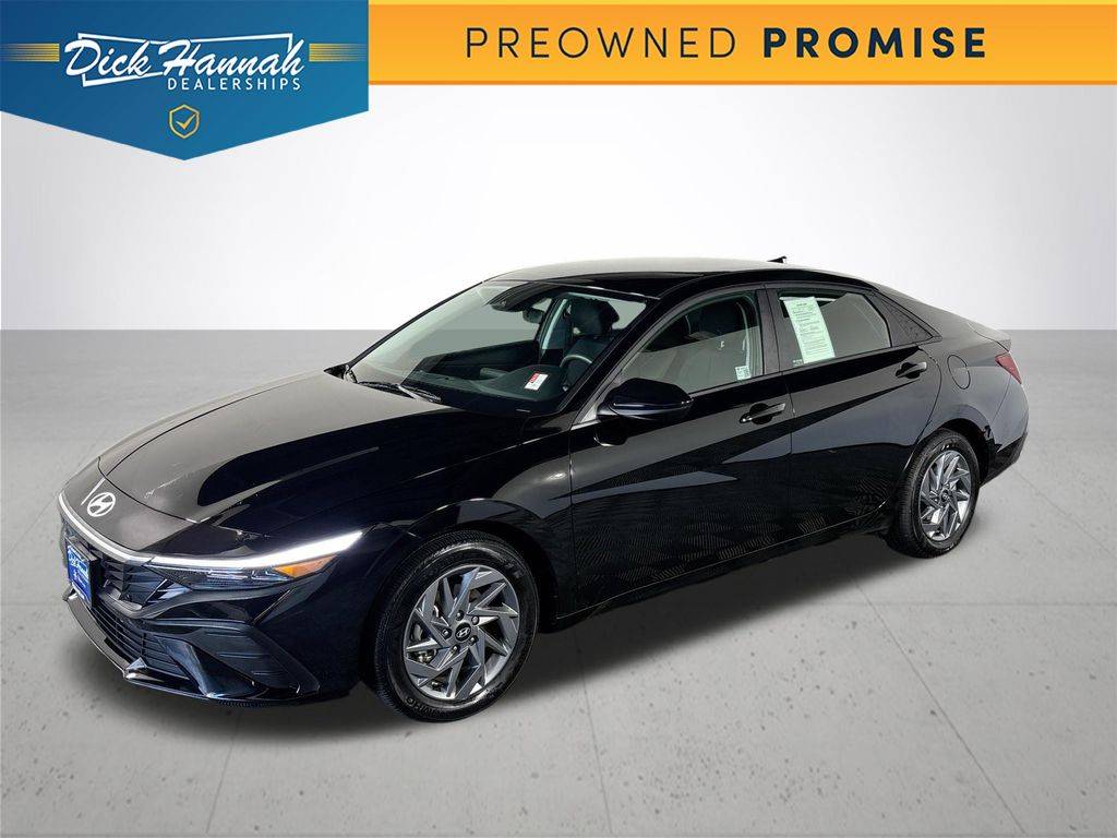 2025 Hyundai Elantra Hybrid Blue — Sedan — 6,553 mi — Vancouver, WA