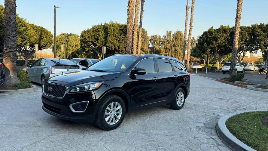 2017 Kia Sorento LX — SUV — 114,218 mi — Tustin, CA