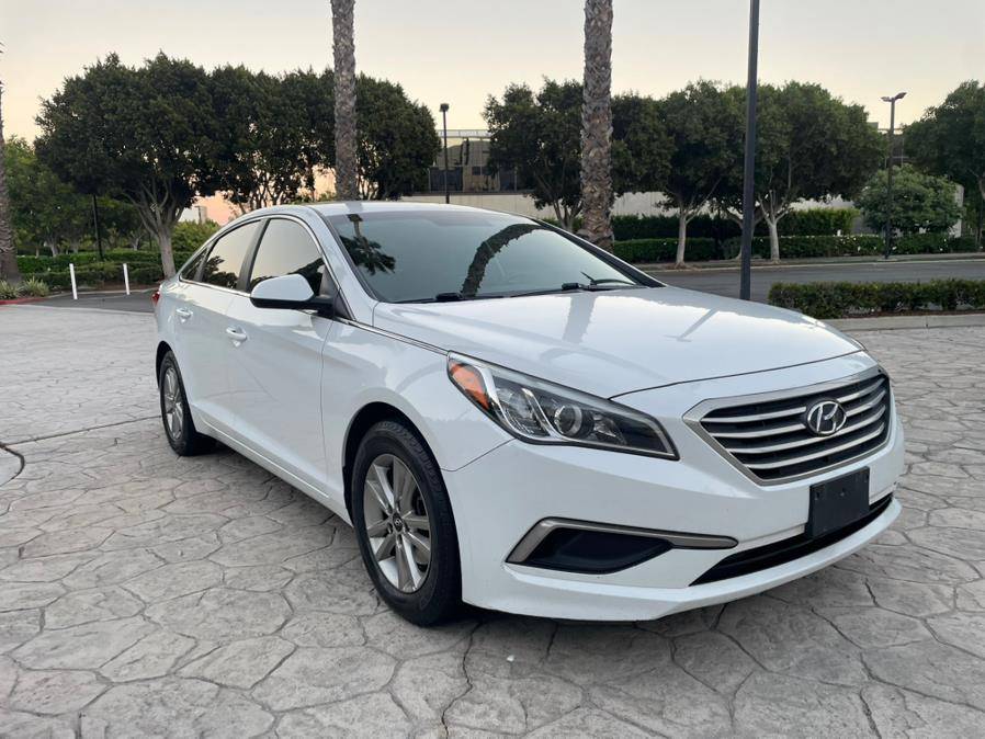 2017 Hyundai Sonata Base — Sedan — 113,264 mi — Tustin, CA