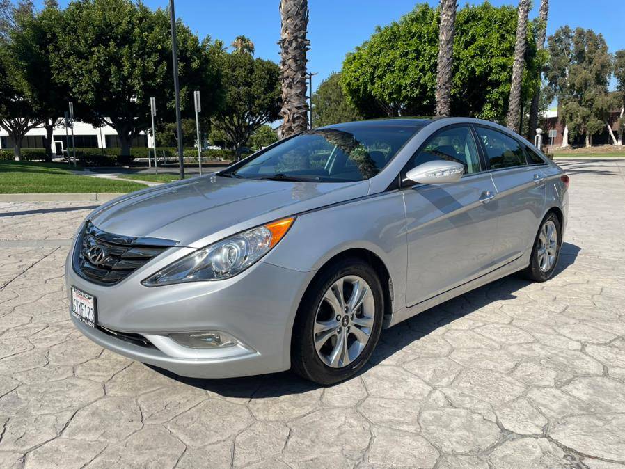2013 Hyundai Sonata Limited — Sedan — 95,532 mi — Tustin, CA