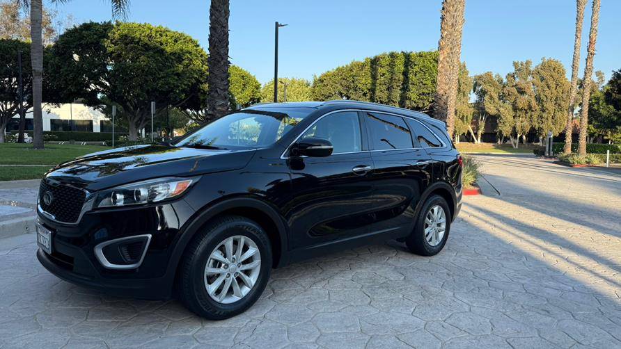 2017 Kia Sorento LX — SUV — 60,804 mi — Tustin, CA