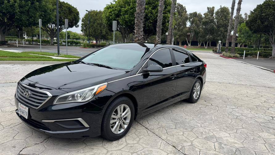 2017 Hyundai Sonata SE — Sedan — 80,682 mi — Tustin, CA