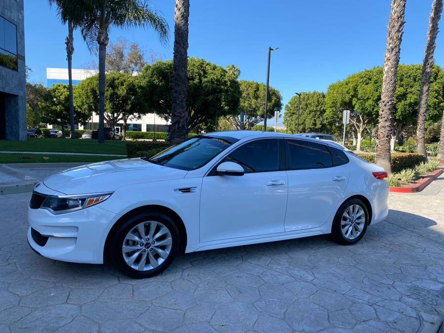 2017 Kia Optima LX — Sedan — 112,535 mi — Tustin, CA