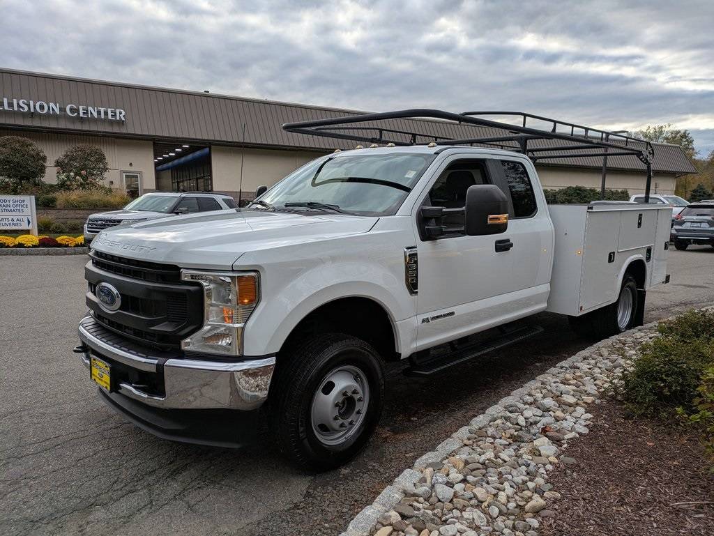 2022 Ford Super Duty F-350 Chassis Cab