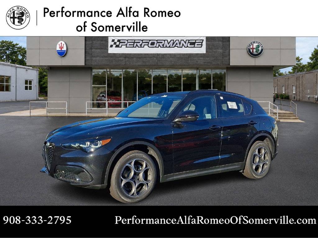 2026 Alfa Romeo Stelvio Base