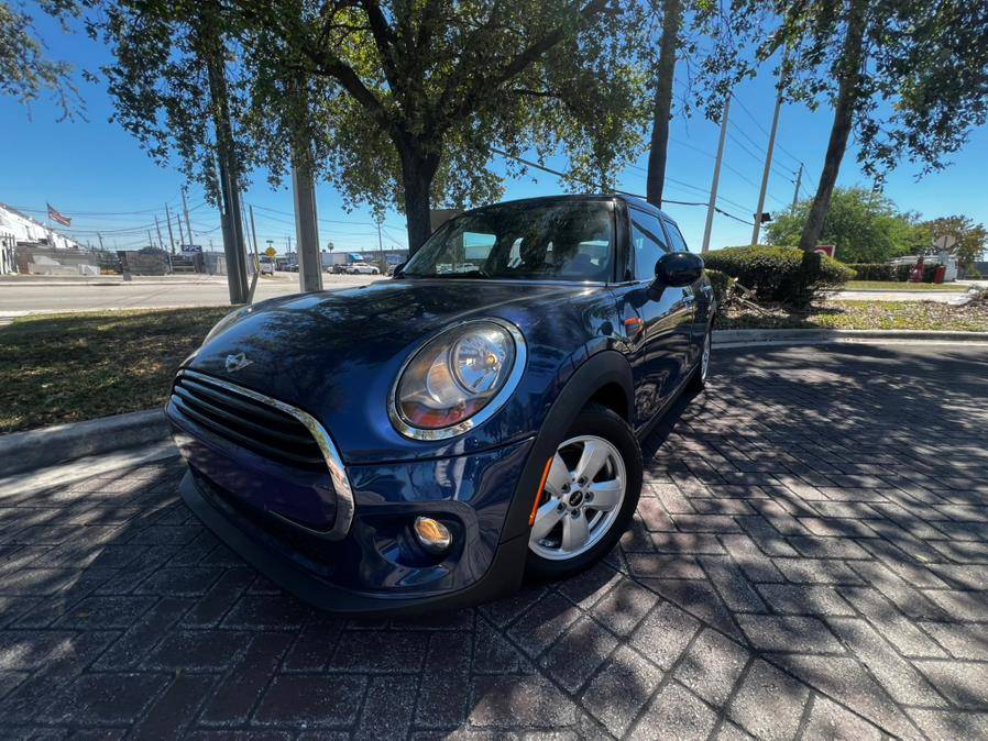 2016 MINI Hardtop Cooper — Hatchback — 54,416 mi — Hialeah, FL