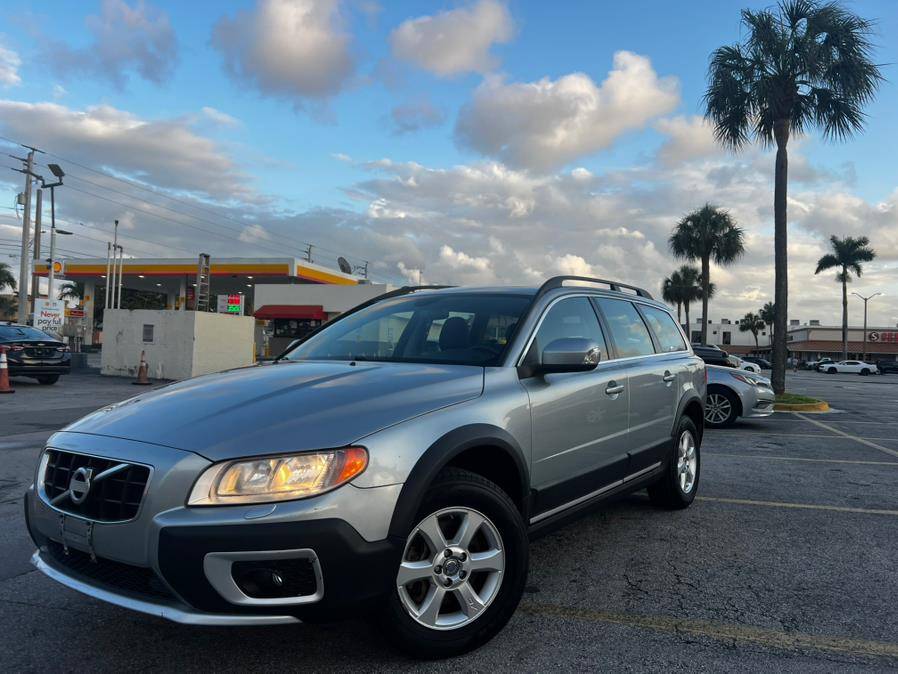 2010 Volvo XC70 3.2 — Wagon — 88,363 mi — Hialeah, FL