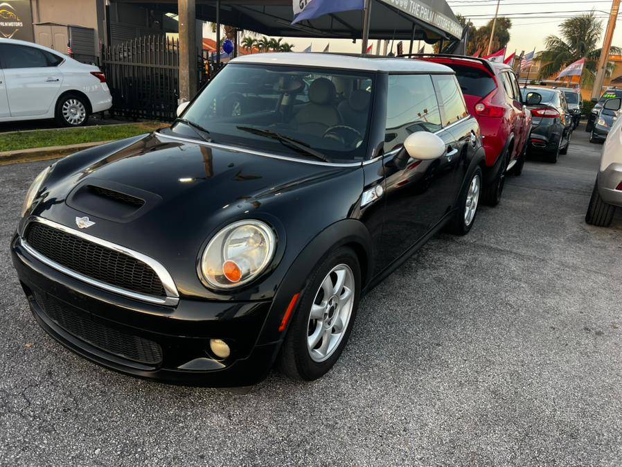 2010 MINI Cooper Cooper S — Hatchback — 114,628 mi — Hialeah, FL