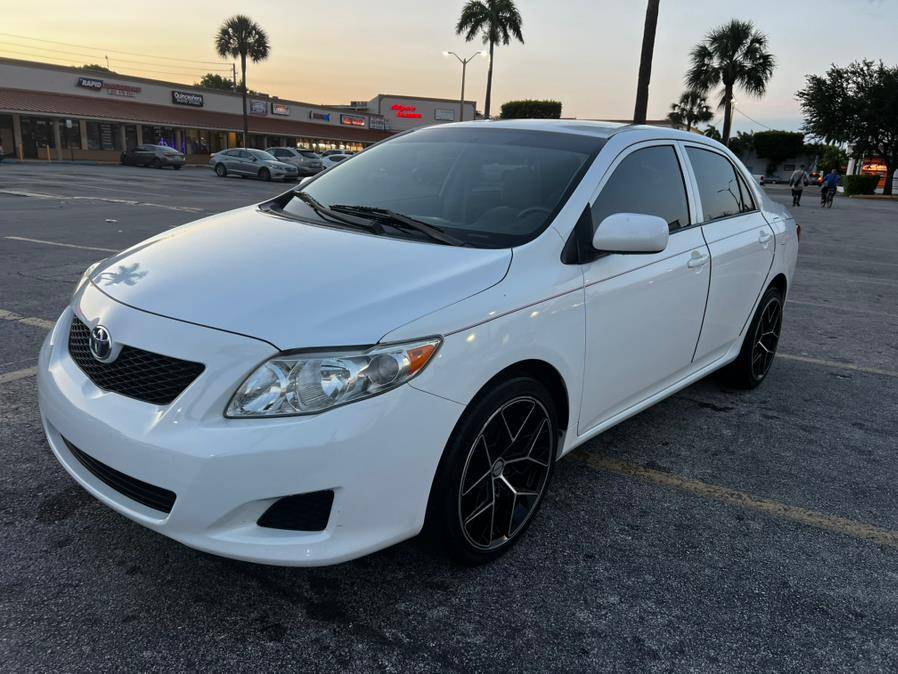 2009 Toyota Corolla LE — Sedan — 103,877 mi — Hialeah, FL