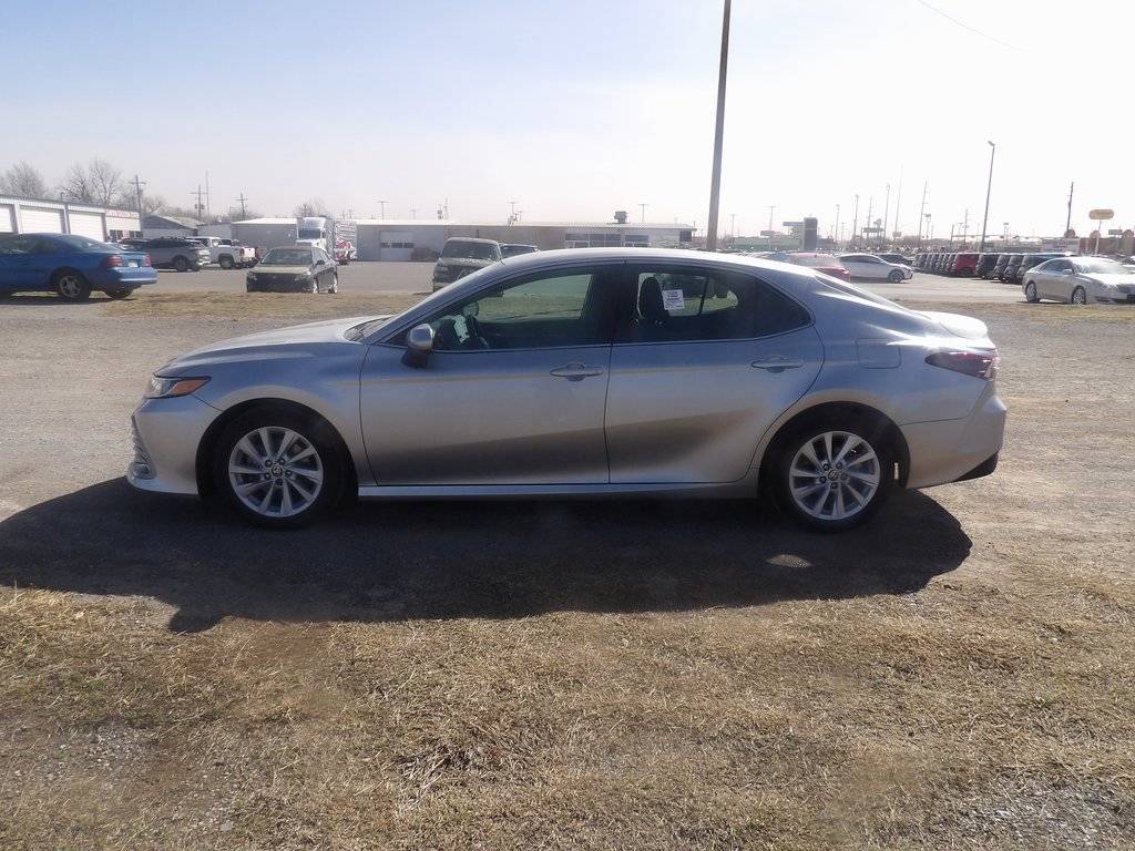2021 Toyota Camry LE — Sedan — 33,285 mi — Lawton, OK