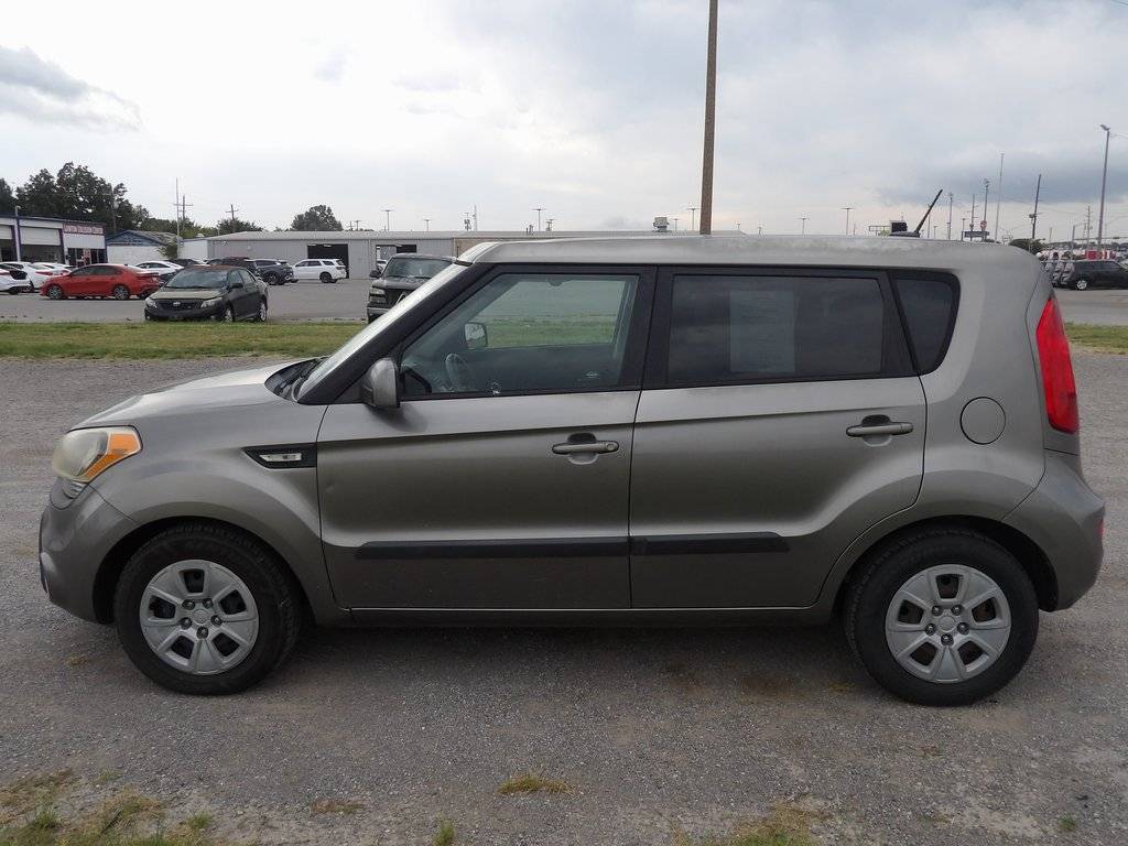 2013 Kia Soul Base — Hatchback — 76,968 mi — Lawton, OK